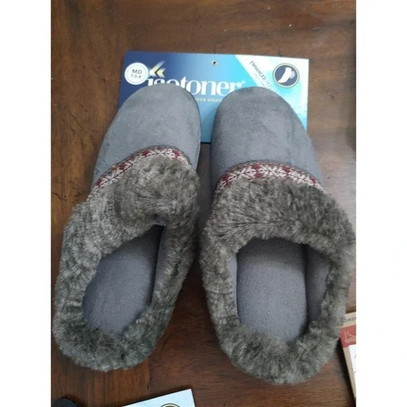 NEW Isotoner Womens Microsuede Fair Isle Gray Scuff Slippers Clogs M 7.5-8 75672 - Picture 2 of 3